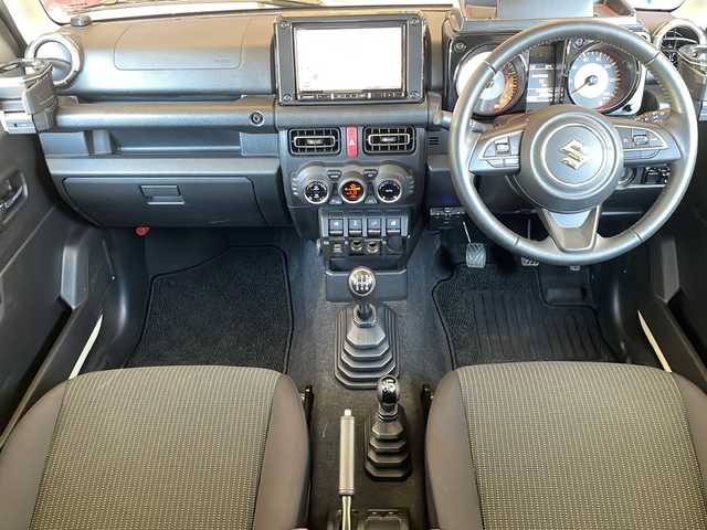 スズキ ジムニー XC 長野県 2020(令2)年 2.3万km シフォンアイボリーM ４WD/レーダーブレーキ /パイオニア8インチナビフルセグTV/バックカメラ/ETC/純正16インチアルミ/オールテレインタイヤ/社外AW付きタイヤ積込/ルーフキャリア/社外グリル/背面ラダー/保証書・取説