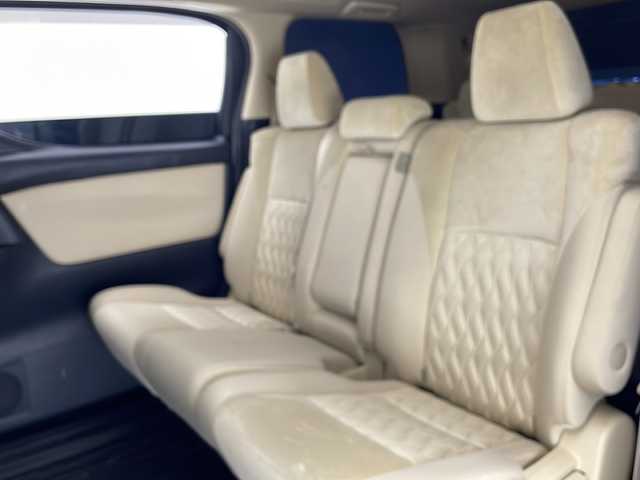 トヨタ ヴェルファイア X 宮崎県 2020(令2)年 6.7万km ホワイトパールクリスタルシャイン ワンオーナー/TRDスポイラー/Toyota Safety Sense/〇プリクラシュセーフティ/〇レーントレーシングアシスト/〇パーキングサポートブレーキ/〇クリアランスソナー/〇オートマチックハイビーム/〇レーダークルーズコントロール/〇先行車発進告知/純正9インチディスプレイオーディオ/フルセグTV/バックカメラ/純正12.1型後席モニター（V12T-R68C)/片側パワースライドドア/LEDヘッドライト/純正17インチAW/ビルトインETC/ドライブレコーダー/保証書/取扱説明書