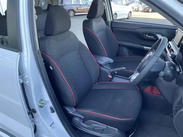 トヨタ ライズ Z 東京都 2021(令3)年 2.6万km シャイニングホワイトパール トヨタ純正7インチナビ/・T-Connect/・Bluetooth接続/・フルセグTV/モデリスタフロントスポイラー/モデリスタサイドスカート/モデリスタリヤスカート/SMART ASSIST/・衝突警報機能/・全車速追従機能付アダプティブクルーズコントロール/・レーンキープコントロール/・車線逸脱警報機能/・オートハイビーム/バックカメラ/前後ドライブレコーダー(GL-05AP)/ビルトインETC/D/N席シートヒーター/アイドリングストップ/純正フロアマット/純正１５インチアルミホイール/ドアバイザー/スペアキー/保証書/取扱説明書