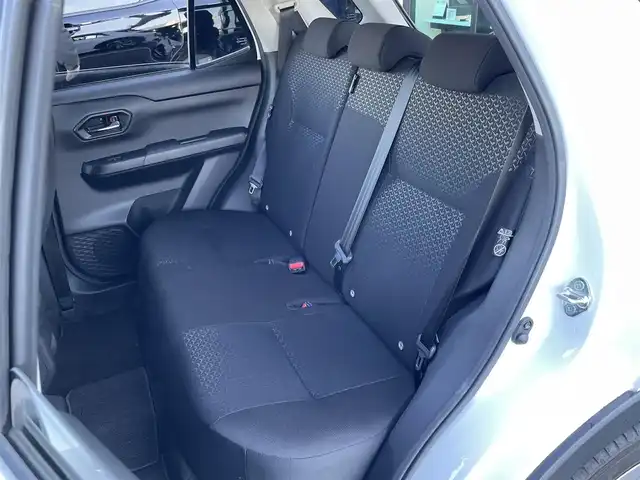 トヨタ ライズ Z 東京都 2021(令3)年 2.6万km シャイニングホワイトパール トヨタ純正7インチナビ/・T-Connect/・Bluetooth接続/・フルセグTV/モデリスタフロントスポイラー/モデリスタサイドスカート/モデリスタリヤスカート/SMART ASSIST/・衝突警報機能/・全車速追従機能付アダプティブクルーズコントロール/・レーンキープコントロール/・車線逸脱警報機能/・オートハイビーム/バックカメラ/前後ドライブレコーダー(GL-05AP)/ビルトインETC/D/N席シートヒーター/アイドリングストップ/純正フロアマット/純正１５インチアルミホイール/ドアバイザー/スペアキー/保証書/取扱説明書