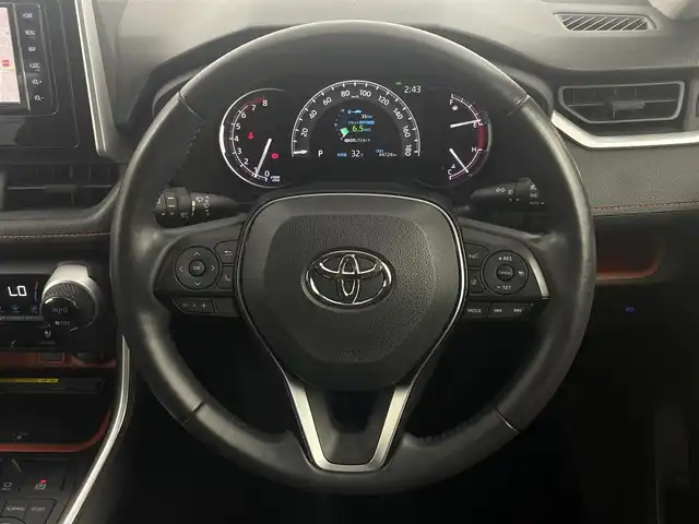 トヨタ ＲＡＶ４ アドベンチャー 大阪府 2020(令2)年 4.5万km アッシュグレーメタリック/シアンメタリック トヨタセーフティセンス/・プリクラッシュセーフティ/・レーントレーシングアシスト/・オートマチックハイビーム/・レーダークルーズコントロール/・先行車発進お知らせ機能/純正T-Connectナビ/　　CD/DVD/BT/TV/SD/バックカメラ/LEDヘッドライト/黒本革シート/運転席パワーシート/前席シートヒーター＆シートクーラー/革巻きステアリング/ステアリングヒーター/スマホ置くだけ充電/RAYS19インチアルミホイール/純正フロアマット/純正ETC2.0