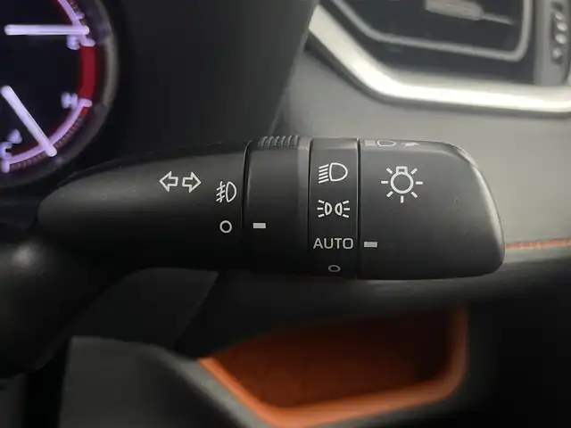 トヨタ ＲＡＶ４ アドベンチャー 大阪府 2020(令2)年 4.5万km アッシュグレーメタリック/シアンメタリック トヨタセーフティセンス/・プリクラッシュセーフティ/・レーントレーシングアシスト/・オートマチックハイビーム/・レーダークルーズコントロール/・先行車発進お知らせ機能/純正T-Connectナビ/　　CD/DVD/BT/TV/SD/バックカメラ/LEDヘッドライト/黒本革シート/運転席パワーシート/前席シートヒーター＆シートクーラー/革巻きステアリング/ステアリングヒーター/スマホ置くだけ充電/RAYS19インチアルミホイール/純正フロアマット/純正ETC2.0