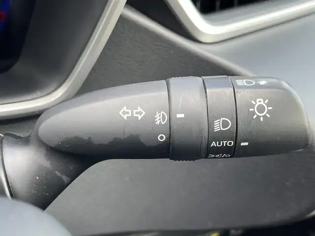 トヨタ カローラ スポーツ ハイブリッドG Z 奈良県 2022(令4)年 3.3万km プラチナホワイトパールマイカ モデリスタエアロ　/メーカーナビ　/(AppleCarPlay/BT/Miracast)/フルセグＴＶ　/バックカメラ　/レーダークルーズコントロール　/衝突被害軽減システム　/ハーフレザーシート　/前席シートヒーター /前後ドライブレコーダー /車線逸脱警報/LEDヘッドライト