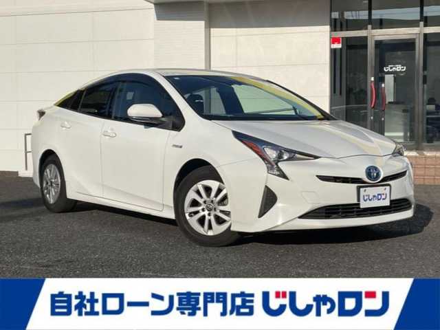 トヨタ プリウス S 千葉県 2016(平28)年 11.2万km スーパーホワイトⅡ (株)IDOMが運営する【じしゃロン柏店】の自社ローン対象車両になります。こちらは現金ご利用時の価格です。/自社ローンご希望の方は別途その旨お申付け下さい。い//禁煙車/SDワンセグナビ/（CD/AM/FMラジオ/バックカメラ）/(Bluetooth)/スマートキー/プッシュスタート/バックカメラ/ＥＴＣ/ステアリングリモコン/電動格納ドアミラー/パワーウインドウ/オートライト/横滑り防止装置