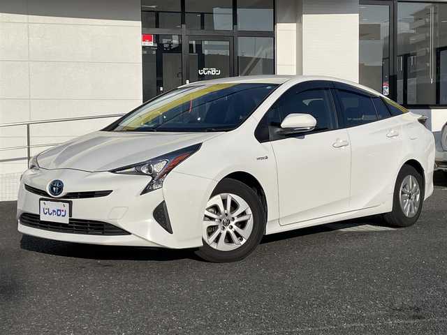 トヨタ プリウス S 千葉県 2016(平28)年 11.2万km スーパーホワイトⅡ (株)IDOMが運営する【じしゃロン柏店】の自社ローン対象車両になります。こちらは現金ご利用時の価格です。/自社ローンご希望の方は別途その旨お申付け下さい。い//禁煙車/SDワンセグナビ/（CD/AM/FMラジオ/バックカメラ）/(Bluetooth)/スマートキー/プッシュスタート/バックカメラ/ＥＴＣ/ステアリングリモコン/電動格納ドアミラー/パワーウインドウ/オートライト/横滑り防止装置