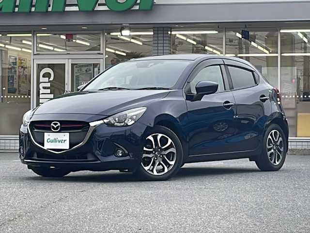 マツダ デミオ XD ツーリング 愛知県 2016(平28)年 15.1万km ディープクリスタルブルーマイカ /メーカーナビ(BT/USB/CD/DVD/フルセグTV)//バックカメラ//アクティブドライビングディスプレイ//前方ドライブレコーダー(セルスター CSD-570FH)//ETC//横滑り防止装置//i-stop(アイドリングストップ)//パドルシフト//オートライト//プッシュスタート//フォグランプ//純正フロアマット//ドアバイザー//取扱説明書