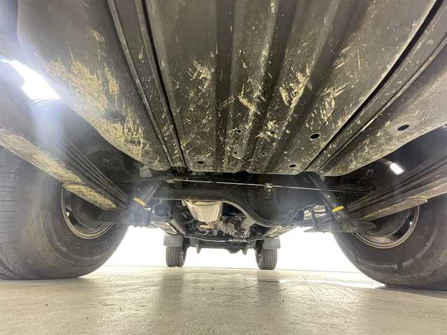 トヨタ ランドクルーザー 福島県 2015(平27)年 4万km ホワイト ０ｔｈアニバーサリー　/パートタイム４ＷＤ　/社外ナビ　/型番:AVIC-RW89/ＥＴＣ　/フェンダーミラー　/デフロック　/ハーフレザーシート　/純正フロアマット/取扱説明書　/・保証書　/ＨＩＤライト　/・フォグライト　/リモコンキー/・レベライザー/純正16INAW