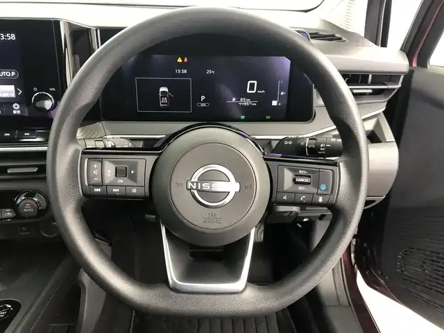 日産 ノート X 愛知県 2021(令3)年 4.5万km バーガンディー 純正9インチワイドディスプレイオーディオ/フルセグTV/USBポート/ドライブレコーダー/デジタルインナーミラー/ワイヤレス充電器/ステアリングリモコン/プロパイロット/インテリジェントエマージェンシーブレーキ/踏み間違い衝突防止アシスト/車線逸脱警報/ビークルダイナミクスコントロール/全方位運転支援システム/レーダークルーズコントロール/BSM/ビルトインETC/取扱説明書/スマートキー
