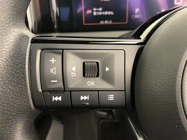 日産 ノート X 愛知県 2021(令3)年 4.5万km バーガンディー 純正9インチワイドディスプレイオーディオ/フルセグTV/USBポート/ドライブレコーダー/デジタルインナーミラー/ワイヤレス充電器/ステアリングリモコン/プロパイロット/インテリジェントエマージェンシーブレーキ/踏み間違い衝突防止アシスト/車線逸脱警報/ビークルダイナミクスコントロール/全方位運転支援システム/レーダークルーズコントロール/BSM/ビルトインETC/取扱説明書/スマートキー