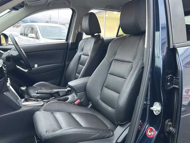 マツダ ＣＸ－５ XD 長野県 2014(平26)年 6.8万km ディープクリスタルブルーマイカ ・純正7インチメモリーナビゲーション/CD DVD ワンセグTV Bluetooth/・バックカメラ/・BOSEサウンドスピーカー/・ブラインドスポットモニター/・レーンキープアシスト/・クルーズコントロール/・社外17インチアルミホイール/・パワーシート(D席)/・HIDヘッドライト/・オートライト/・横滑り防止装置/・アイドリングストップ/・ステアリングリモコン/・夏タイヤ積込有り