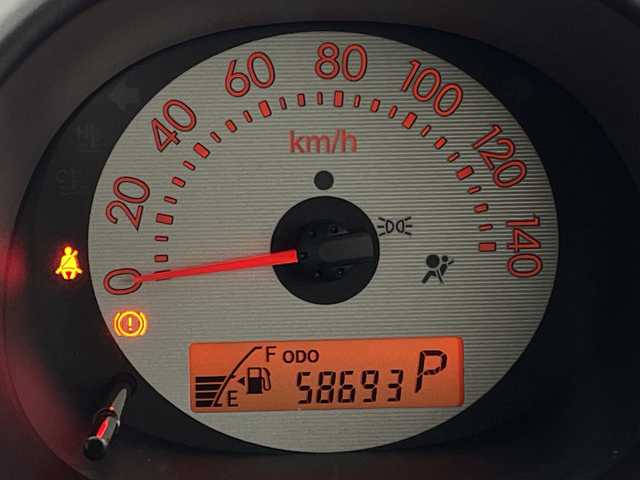 ダイハツ エッセ VS メモリアルエディション 新潟県 2008(平20)年 5.9万km ブライトシルバーメタリック 社外オーディオ/　　CD/MD/FM/AM/サマータイヤ車載/エアコン/スペアキー2本/純正フロアマット/保証書/取扱説明書