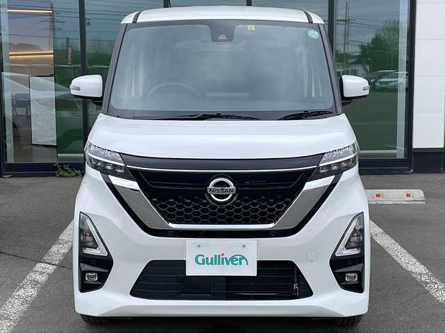 日産 ルークス ハイウェイスター Gターボ 道東・釧路十勝 2022(令4)年 1.5万km ホワイトパール ・4WD/・社外SDナビ/（ワンセグ FM AM CD DVD AUX BT）/・全方位カメラ/バックカメラ/・片側パワースライドドア/・ハンズフリーオートスライドドア/・エマージェンシーブレーキ/・車線逸脱警報/・先行車発進お知らせ/・速度標識表示/・ふらつき警報/・ビーグルダイナミクスコントロール/・LEDヘッドライト/・フォグライト/・オートライト/・オートマチックハイビーム/・ヘッドライトレベライザー/・コーナーセンサー/・ステアリングスイッチ/・電格ウィンカーミラー/・スマートキー