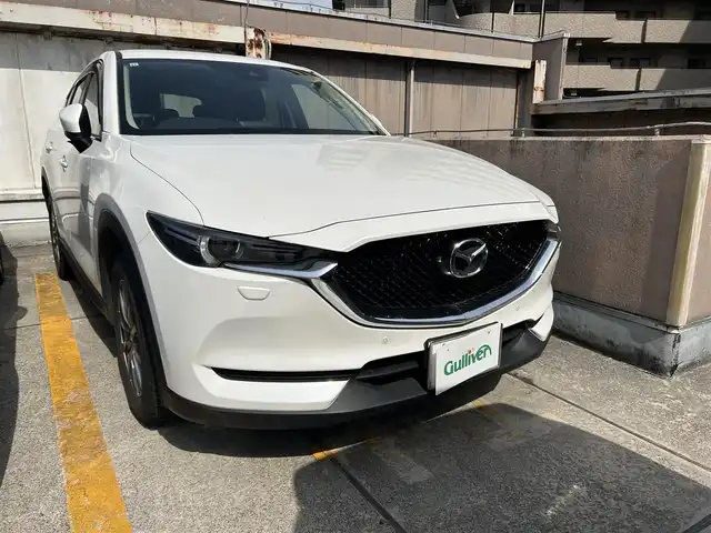 ホンダ ヴェゼル ハイブリッド Z 広島県 2015(平27)年 8.1万km ホワイトオーキッドパール 禁煙車/パドルシフト/純正17インチAW/純正SDナビ/(BT/DVD/CD/AUX/USB/iPod)/フルセグテレビ/バックカメラ/クルーズコントロール/プッシュスタート/オートライト/純正LEDヘッドライト/純正フロアマット/フォグランプ/スペアキー