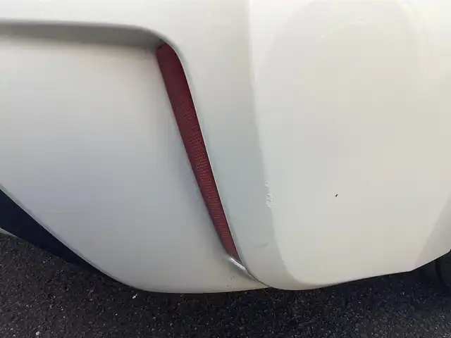 トヨタ カローラ ハイブリット S 鹿児島県 2020(令2)年 3.2万km ホワイトパールクリスタルシャイン ワンオーナー/禁煙車/プッシュスタート/純正ナビ/TV/バックカメラ/ビルトインETC/レーダーブレーキ/レーダークルーズコントロール/ブラインドスポットモニター/ドライブレコーダー/電動パーキング/レーンキープアシスト