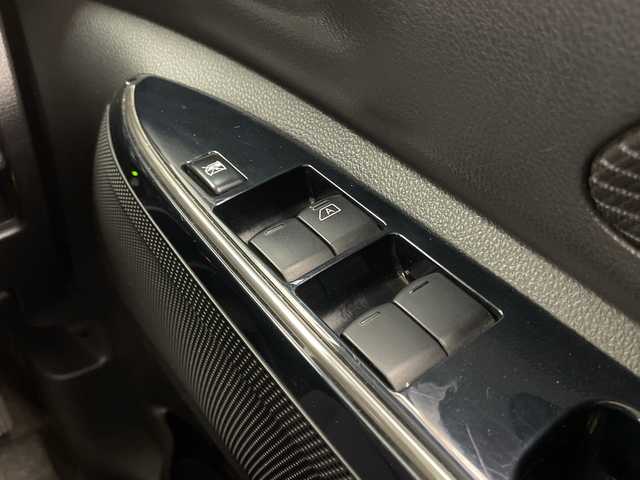 日産 デイズ ルークス ハイウェイスターX Gパッケージ 滋賀県 2017(平29)年 7.1万km クールシルバー エマージェンシーブレーキ/純正ナビTV/（MJ117D-W/CD/Bluetooth/フルセグTV)/純正キセノンオートライト/純正フォグ/純正15インチアルミ/純正フロアマット/両側電動スライドドア/オートマチックハイビーム/オートエアコン/インテリジェントキー/プッシュエンジンスタート/スペアキー/新車時保証書/取扱い説明書