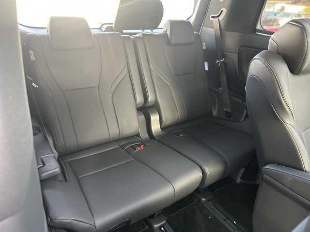 トヨタ アルファードハイブリット Z 東京都 2025(令7)年 1万km プラチナホワイトパールマイカ ワンオーナー/純正フルセグTVナビ/（Bluetooth/HDMI/Type-C/T-Connect）/JBLブレミアムサウンド/純正18インチアルミホイール/純正フロアマット/モデリスタフルエアロ/・フロントスポイラー/・サイドスカート/・リアスポイラー/・ディフーザー/アラウンドビューモニター/バックカメラ/ビルトインETC2.0/レザーシート/・パワーシート/・シートヒーター/・エアシート/デジタルインナーミラー/置くだけ充電/左右独立ムーンルーフ/ハンドルヒーター/追従型クルーズコントロール/パドルシフト/横滑り防止装置/コーナーセンサー（前後）/レーンキープアシスト/オートライト/オートマチックハイビーム/LEDヘッドライト/衝突被害軽減システム/スマートキー/スペアキー1本/保証書