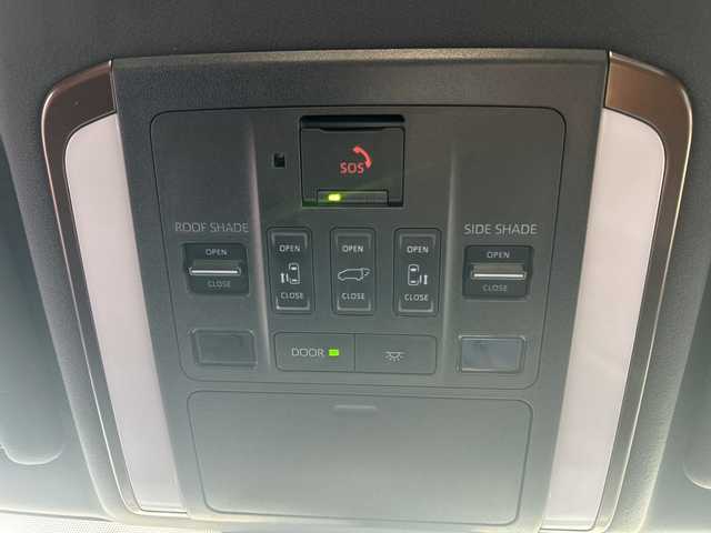 トヨタ アルファードハイブリット Z 東京都 2025(令7)年 1万km プラチナホワイトパールマイカ ワンオーナー/純正フルセグTVナビ/（Bluetooth/HDMI/Type-C/T-Connect）/JBLブレミアムサウンド/純正18インチアルミホイール/純正フロアマット/モデリスタフルエアロ/・フロントスポイラー/・サイドスカート/・リアスポイラー/・ディフーザー/アラウンドビューモニター/バックカメラ/ビルトインETC2.0/レザーシート/・パワーシート/・シートヒーター/・エアシート/デジタルインナーミラー/置くだけ充電/左右独立ムーンルーフ/ハンドルヒーター/追従型クルーズコントロール/パドルシフト/横滑り防止装置/コーナーセンサー（前後）/レーンキープアシスト/オートライト/オートマチックハイビーム/LEDヘッドライト/衝突被害軽減システム/スマートキー/スペアキー1本/保証書