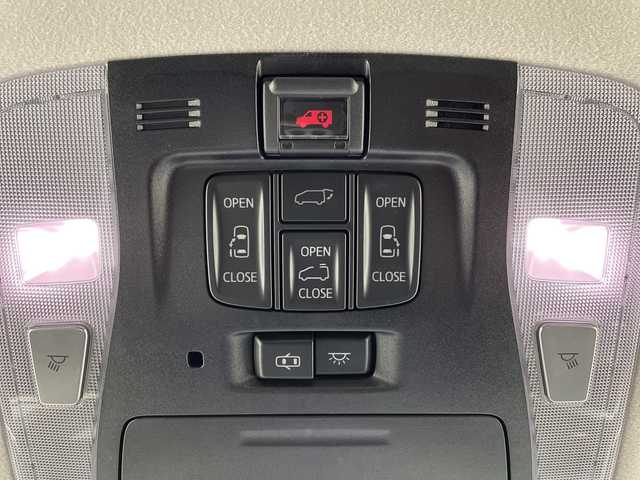 トヨタ アルファード S Cパッケージ 三重県 2019(令1)年 4.2万km ホワイトパールクリスタルシャイン /禁煙車//アルパイン9インチナビ//アルパインフリップダウンモニター//サンルーフ//トヨタセーフティセンス//プリクラッシュセーフティ//オートマチックハイビーム//レーダークルーズコントロール//レーントレーシングアシスト//バックカメラ//ステアリングヒーター//前席パワーシート（運転席メモリ付き）//前席ベンチレーション//前席シートヒーター//オットマン//電子パーキング/パワーバックドア//前方ドライブレコーダー//革巻きステアリング//ステアリングスイッチ//LEDヘッドライト//オートライト
