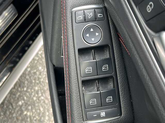 メルセデス・ベンツ ＣＬＡ４５ 4マチック 山形県 2014(平26)年 7.5万km 黒 ４WD/サンルーフ/前席シートヒーター/パドルシフト/メモリ付きパワーシート/GPSレーダー/純正ナビ/（AM/FM/フルセグ/BT）/パワーバックドア/スペアキー×１/ターボ/電動パーキング/AAC/盗難防止装置