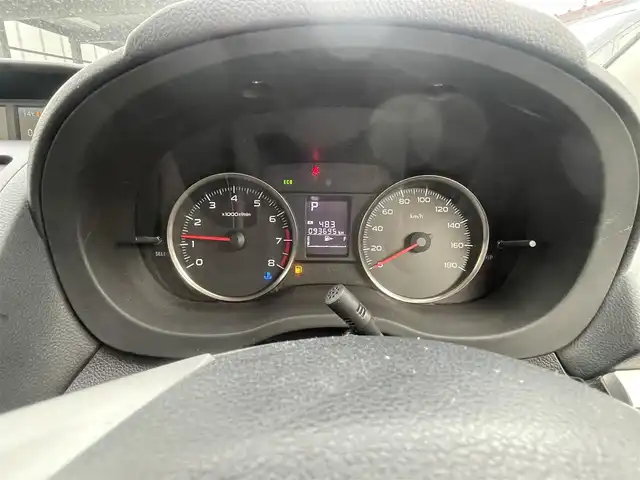 スバル インプレッサ ＸＶ 2．0i－L アイサイト 秋田県 2014(平26)年 9.4万km サテンホワイトパール (株)IDOMが運営する【じしゃロン 秋田店】の自社ローン専用車両になります。こちらは現金またはオートローンご利用時の価格です。自社ローンご希望の方は別途その旨お申付け下さい/４WD/スマートキー/社外ナビ/フルセグテレビ/ETC/アイサイト/パワーシート