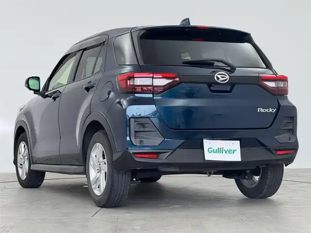 ダイハツ ロッキー X 愛知県 2020(令2)年 5万km レーザーブルークリスタルシャイン メーカーオプション9インチスマホ連携ディスプレイオーディオ/フルセグTV/SmartDeviceLink/BULETOOTH/Applecarplay/USBポート/全方位カメラ/スマートアシスト/　　・衝突回避支援システム/　　・認識回避支援システム/　　・コーナーセンサー（前後）/アイドリングストップ/MTモード/ステアリングリモコン/ETC/フルフラットシート/オートライト/LEDヘッドライト/純正フロアマット/ドアバイザー/取扱説明書/保証書/スマートキー