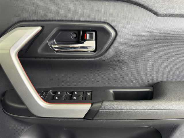 ダイハツ ロッキー X 愛知県 2020(令2)年 5万km レーザーブルークリスタルシャイン メーカーオプション9インチスマホ連携ディスプレイオーディオ/フルセグTV/SmartDeviceLink/BULETOOTH/Applecarplay/USBポート/全方位カメラ/スマートアシスト/　　・衝突回避支援システム/　　・認識回避支援システム/　　・コーナーセンサー（前後）/アイドリングストップ/MTモード/ステアリングリモコン/ETC/フルフラットシート/オートライト/LEDヘッドライト/純正フロアマット/ドアバイザー/取扱説明書/保証書/スマートキー