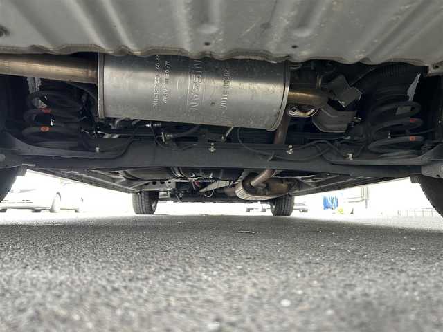 日産 セレナ e－パワー ハイウェイスター V 福島県 2018(平30)年 9.6万km ダイヤモンドブラック 登録時走行距離：95/283km/ディーラー純正SDナビ/（フルセグTV/CD/DVD/AM/FM/BT接続）/クルーズコントロール/ステアリングスイッチ/ステアリングヒーター/両側パワースライドドア/コーナーセンサー/電格ミラー/ウィンカーミラー/ドライブレコーダー/ETC/駐車支援システム/アラウンドビューモニター/バックカメラ/純正フロアマット/HIDヘッドライト/フォグランプ/スペアキー/デュアルエアコン/横滑り防止装置/衝突被害軽減ブレーキ/社外AW/保証書/取扱説明書