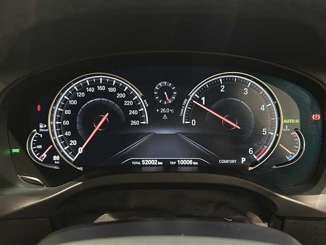 ＢＭＷ Ｘ３ xDrive20d Mスポーツ 新潟県 2018(平30)年 5.2万km サファイアブラックP トップ・ビューカメラ/ドライビングアシストプラス/アダプティブクルーズコントロール/ヘッドアップディスプレイ/HDDナビゲーション/(CD/DVD/Bluetooth/USB/フルセグTV)/パドルシフト/LEDヘッドライト/アダプティブヘッドライト/インテリジェントセーフティ/衝突警告システム/歩行者警告システム/レーンキープアシスト/ステアリングサポート/車線変更警告システム/側面衝突警告/パーキングアシスト/ダイナミック・スタビリティ・コントロール/パワーシート/ETC/ドライブレコーダー/ワイヤレス充電/19インチアルミホイール