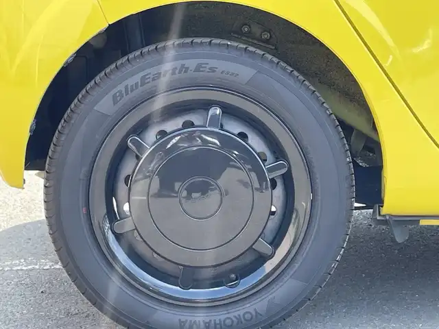 ダイハツ ミラ トコット G SA Ⅲ 兵庫県 2018(平30)年 1.1万km レモンスカッシュクリスタルM 純正ナビ/全周囲カメラ/ドライブレコーダー/スマートアシスト３/LEDヘッドランプ/オートライト/ボディ同色ドアミラー（電動オート格納機能付）/シルバーアウトサイドドアハンドル/車速感応式フロントワイパー/プライバシーガラス/メッキインサイドドアハンドル/ファブリック貼ドアトリム/メッキリング付ホワイト/ベージュツートン文字盤アナログメーター/ホワイト文字TFTマルチインフォメーションディスプレイ/SRSエアバック（運転席/助手席/サイド/カーテン）/ウレタン製シフトノブ/メッキシフトノブボタン/メッキシフトパネル加飾/プッシュ式オートエアコン/LED式フロントパーソナルランプ/バニティミラー（運転席/助手席）/ヘッドレスト別体型パイピング付ファブリックシート（運転席）/シートヒーター（運転席/助手席）/ＥＴＣ/アイドリングストップ/プッシュスタート/スマートキー/車速感応ドアロック