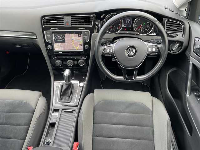 フォルクスワーゲン ゴルフ ヴァリアント TSIハイライン 福島県 2017(平29)年 8.1万km 黒 ワンオーナー/純正ナビ/・ＣＤ/・ＤＶＤ/・ＵＳＢ/・ＡＵＸ/・Ｂｌｕｅｔｏｏｔｈ/バックカメラ/クルーズコントロール/ビルトインＥＴＣ/ドライブレコーダー/オートホールド/純正フロアマット