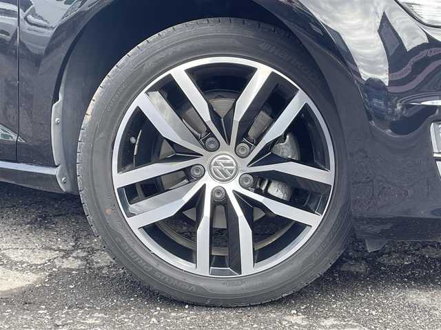 フォルクスワーゲン ゴルフ ヴァリアント TSIハイライン 福島県 2017(平29)年 8.1万km 黒 ワンオーナー/純正ナビ/・ＣＤ/・ＤＶＤ/・ＵＳＢ/・ＡＵＸ/・Ｂｌｕｅｔｏｏｔｈ/バックカメラ/クルーズコントロール/ビルトインＥＴＣ/ドライブレコーダー/オートホールド/純正フロアマット