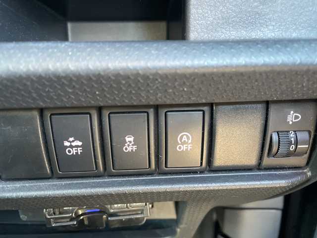 スズキ ハスラー G 道央・札幌 2015(平27)年 6.1万km クールカーキPM (株)IDOMが運営する【じしゃロン札幌豊平店】の自社ローン対象車両になります。こちらは現金ご利用時の価格です。自社ローンご希望の方は別途その旨お申付け下さい。/・４WD/・衝突軽減システム/・社外メモリナビ/ラジオ・ワンセグ・ＣＤ/・積込み夏タイヤ/・横滑り防止装置/・運転席シートヒーター/・社外エンジンスターター/・ダウンヒルアシストコントロール/・グリップアシスト/・ＥＴＣ/・電格ミラー/・取扱説明書/・保証書