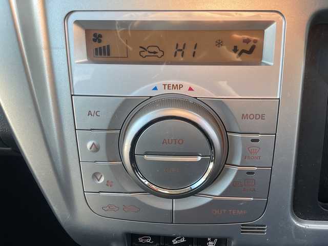 スズキ ハスラー G 道央・札幌 2015(平27)年 6.1万km クールカーキPM (株)IDOMが運営する【じしゃロン札幌豊平店】の自社ローン対象車両になります。こちらは現金ご利用時の価格です。自社ローンご希望の方は別途その旨お申付け下さい。/・４WD/・衝突軽減システム/・社外メモリナビ/ラジオ・ワンセグ・ＣＤ/・積込み夏タイヤ/・横滑り防止装置/・運転席シートヒーター/・社外エンジンスターター/・ダウンヒルアシストコントロール/・グリップアシスト/・ＥＴＣ/・電格ミラー/・取扱説明書/・保証書