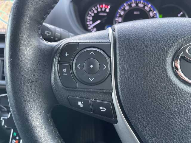 トヨタ エスクァイア Gi 道央・札幌 2017(平29)年 8.8万km ホワイトパールクリスタルシャイン ・4WD　/寒冷地仕様/・トヨタセーフティセンス/・プリクラッシュセーフティ/・アクティブクルーズコントロール/・レーンキープアシスト/・純正メモリナビ/・ＤＶＤ・ＣＤ・ＳＤ・ＢＴ/・フルセグＴＶ/バックカメラ/・黒レザーシート/・前席シートヒーター/・スマートキー/エンジンスターボタン/・両側パワースライドドア/・オートライト/オートハイビーム/・LEDヘッドライト/フォグライト/・前方ドラレコ