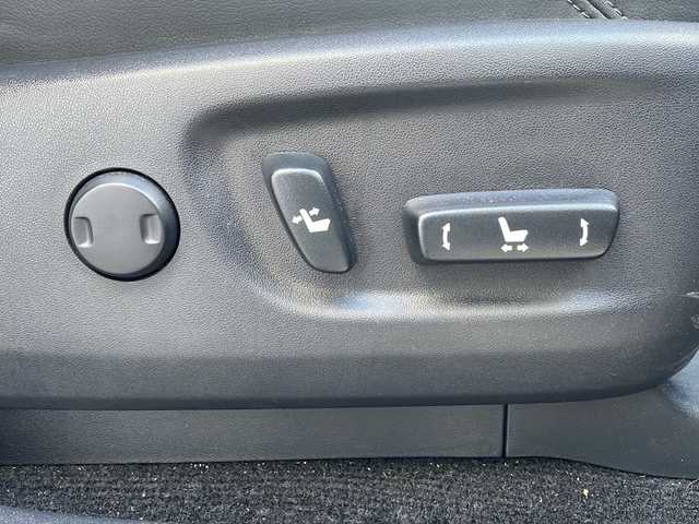 トヨタ ランドクルーザー プラド TX Lパッケージ 鳥取県 2023(令5)年 2万km ブラック ワンオーナー/7人乗り/WALD製20インチAW/サンルーフ/ブラックレザーシート/全方位カメラ/電子切替トランスファ/スマートキーx２個/ウッドコンビハンドル/メーカーナビゲーション/HDMI入力キッド/フルセグ・Bluetooth/TVキャンセラー/プリクラッシュセーフティ/レーンデパーチャー/レーダークルーズ/インテリソナー/オートハイビーム/前席パワーシート/サード電動格納シート/前席エアーシート/オートワイパー/オートライト/オートリトラクトミラー/LEDヘッドライト/LEDフォグ/ETCユニット/保証書・取説・スペアキー