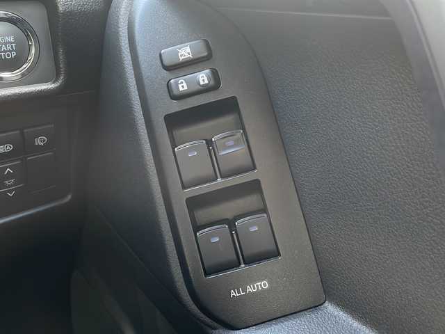 トヨタ ランドクルーザー プラド TX Lパッケージ 鳥取県 2023(令5)年 2万km ブラック ワンオーナー/7人乗り/WALD製20インチAW/サンルーフ/ブラックレザーシート/全方位カメラ/電子切替トランスファ/スマートキーx２個/ウッドコンビハンドル/メーカーナビゲーション/HDMI入力キッド/フルセグ・Bluetooth/TVキャンセラー/プリクラッシュセーフティ/レーンデパーチャー/レーダークルーズ/インテリソナー/オートハイビーム/前席パワーシート/サード電動格納シート/前席エアーシート/オートワイパー/オートライト/オートリトラクトミラー/LEDヘッドライト/LEDフォグ/ETCユニット/保証書・取説・スペアキー