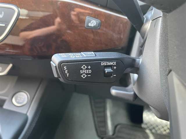 アウディ Ａ４ 2．0TFSI 東京都 2016(平28)年 7.2万km ミトスブラックメタリック 純正HDDナビ/・フルセグTV/・Bluetooth接続/・バックカメラ/・AM　FM/本革レザーシート（ベージュ）/・パワーシート/・シートヒーター/純正17インチAW/ETC/ドラレコ/コーナーセンサー/スマートキー/HIDヘッドランプ/オートライト/ABS/盗難防止/MTモード付AT/スペアキー/保証書＆取扱説明書