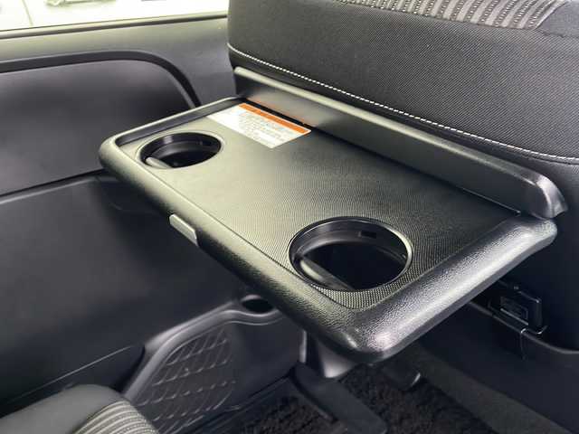 トヨタ ヴォクシー ZS 煌 岩手県 2018(平30)年 6.2万km ブラック 純正10インチSDナビ/AM/FM/CD/DVD/Bluetooth/フルセグTV/バックカメラ/ビルトインETC/ドライブレコーダー/クルーズコントロール/衝突被害軽減ブレーキ/レーンキープアシスト/横滑り防止装置/アイドリングストップ/オートライト/オートハイビーム/LEDヘッドライト/フォグランプ/スマートキー/プッシュスタート/電動格納ミラー/純正16インチAW/純正フロアマット/純正ドアバイザー/保証書/取扱説明書