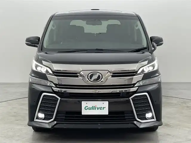 トヨタ ヴェルファイア Z Gエディション 福岡県 2017(平29)年 11.1万km ブラック サンルーフ　/アルパインフリップダウンモニター　/アルパイン１１型ナビ　/バックカメラ　/ＥＴＣ　/レーダークルコン　/コーナーセンサー　/衝突被害軽減　/両側電動スライドドア　/パワーバックドア　/ステアリングヒーター/ハーフレザーシート/シートメモリー