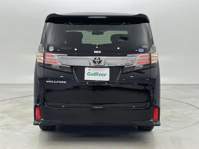 トヨタ ヴェルファイア Z Gエディション 福岡県 2017(平29)年 11.1万km ブラック サンルーフ　/アルパインフリップダウンモニター　/アルパイン１１型ナビ　/バックカメラ　/ＥＴＣ　/レーダークルコン　/コーナーセンサー　/衝突被害軽減　/両側電動スライドドア　/パワーバックドア　/ステアリングヒーター/ハーフレザーシート/シートメモリー