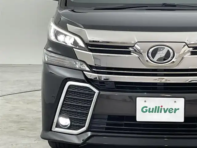 トヨタ ヴェルファイア Z Gエディション 福岡県 2017(平29)年 11.1万km ブラック サンルーフ　/アルパインフリップダウンモニター　/アルパイン１１型ナビ　/バックカメラ　/ＥＴＣ　/レーダークルコン　/コーナーセンサー　/衝突被害軽減　/両側電動スライドドア　/パワーバックドア　/ステアリングヒーター/ハーフレザーシート/シートメモリー