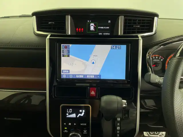 トヨタ ルーミー G コージーエディション 鹿児島県 2019(令1)年 4.3万km ファイアークォーツレッドM トヨタ純正SDナビ/フルセグTV/Bluetooth/AM/FM/CD/DVD/バックカメラ/両側電動スライドドア/ETC/クルーズコントロール/ステアリングスイッチ/ウッドコンビステアリング/コーナーセンサー/衝突被害軽減ブレーキ/LEDヘッドライト/シートヒーター/電動格納ミラー/社外コンソール/社外フロアマット