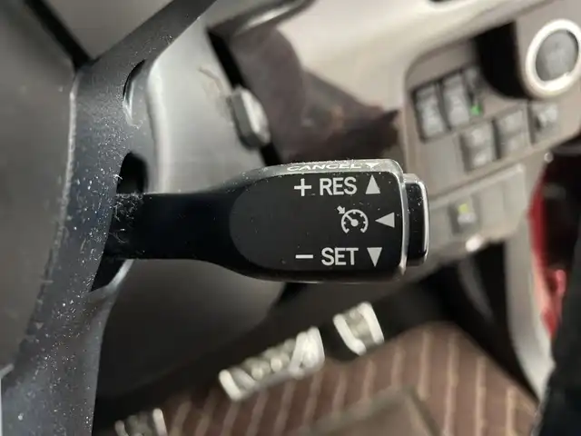 トヨタ ルーミー G コージーエディション 鹿児島県 2019(令1)年 4.3万km ファイアークォーツレッドM トヨタ純正SDナビ/フルセグTV/Bluetooth/AM/FM/CD/DVD/バックカメラ/両側電動スライドドア/ETC/クルーズコントロール/ステアリングスイッチ/ウッドコンビステアリング/コーナーセンサー/衝突被害軽減ブレーキ/LEDヘッドライト/シートヒーター/電動格納ミラー/社外コンソール/社外フロアマット