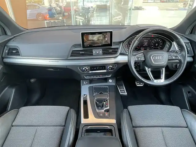 アウディ Ｑ５ 2．0TFSIクワトロ スポーツ 鹿児島県 2019(令1)年 5.1万km 白 禁煙車/純正ナビ/Bluetooth/バックカメラ/ETC/ドライブレコーダー/ハーフレザーシート/4WD/電動リアゲート/純正フロアマット/純正19インチアルミホイール/パワーシート