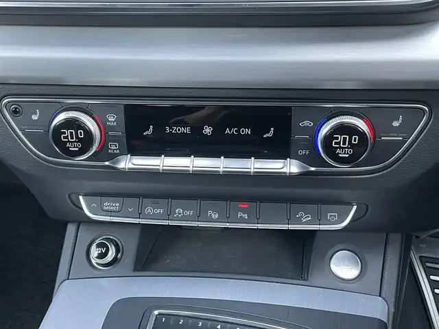 アウディ Ｑ５ 2．0TFSIクワトロ スポーツ 鹿児島県 2019(令1)年 5.1万km 白 禁煙車/純正ナビ/Bluetooth/バックカメラ/ETC/ドライブレコーダー/ハーフレザーシート/4WD/電動リアゲート/純正フロアマット/純正19インチアルミホイール/パワーシート