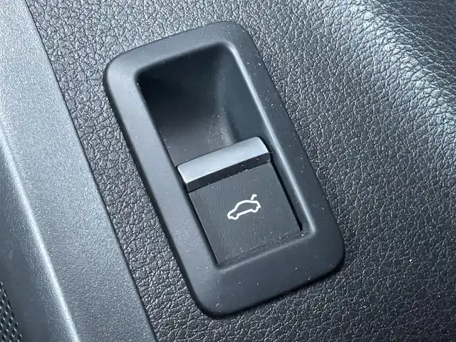 アウディ Ｑ５ 2．0TFSIクワトロ スポーツ 鹿児島県 2019(令1)年 5.1万km 白 禁煙車/純正ナビ/Bluetooth/バックカメラ/ETC/ドライブレコーダー/ハーフレザーシート/4WD/電動リアゲート/純正フロアマット/純正19インチアルミホイール/パワーシート