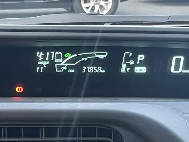 トヨタ アクア G ブラックソフトレザーセレ 山形県 2013(平25)年 3.8万km シルバーM 純正SDナビ/　　【CD DVD BT フルセグ USB】/バックカメラ/LEDオートライト/ブラックソフトレザーシート/15インチアルミホイール/アイドリングストップ/ステアリングスイッチ/電動格納ウインカーミラー/純正フロアマット/ドアバイザー/スマートキー