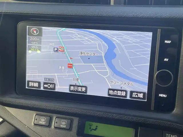 トヨタ アクア G ブラックソフトレザーセレ 山形県 2013(平25)年 3.8万km シルバーM 純正SDナビ/　　【CD DVD BT フルセグ USB】/バックカメラ/LEDオートライト/ブラックソフトレザーシート/15インチアルミホイール/アイドリングストップ/ステアリングスイッチ/電動格納ウインカーミラー/純正フロアマット/ドアバイザー/スマートキー