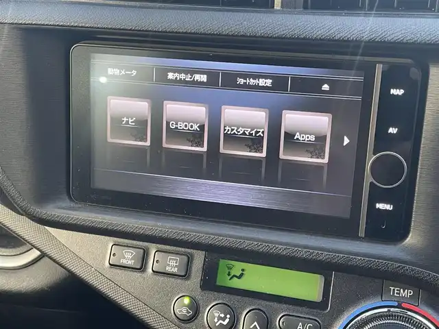 トヨタ アクア G ブラックソフトレザーセレ 山形県 2013(平25)年 3.8万km シルバーM 純正SDナビ/　　【CD DVD BT フルセグ USB】/バックカメラ/LEDオートライト/ブラックソフトレザーシート/15インチアルミホイール/アイドリングストップ/ステアリングスイッチ/電動格納ウインカーミラー/純正フロアマット/ドアバイザー/スマートキー