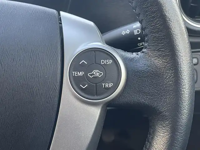 トヨタ アクア G ブラックソフトレザーセレ 山形県 2013(平25)年 3.8万km シルバーM 純正SDナビ/　　【CD DVD BT フルセグ USB】/バックカメラ/LEDオートライト/ブラックソフトレザーシート/15インチアルミホイール/アイドリングストップ/ステアリングスイッチ/電動格納ウインカーミラー/純正フロアマット/ドアバイザー/スマートキー